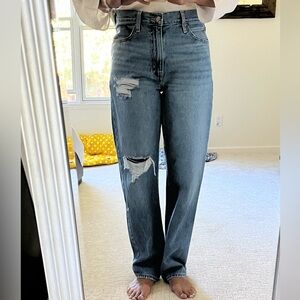 Levi’s ‘94 baggy jeans, size 28
